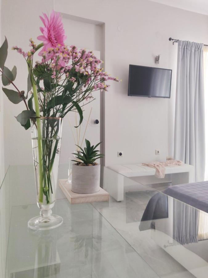 Emorfia'S Apartments 普拉坦斯 外观 照片